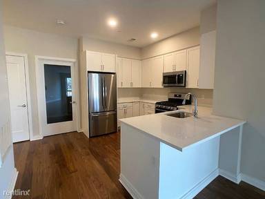 Main picture of 3531 Washington St