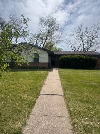 Main picture of 5321 Michael Cir