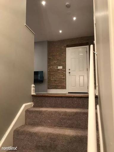 Main picture of 6612 S Kenwood Ave