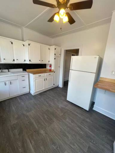Main picture of 279 3rd St