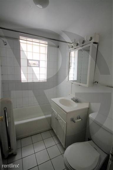 Main picture of 4805 N Wolcott Ave