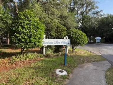 Main picture of 30 Marina Cove Dr