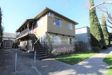 Main picture of 2424 S St