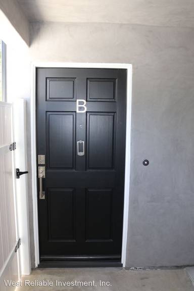 Main picture of 1313 Los Robles Ave