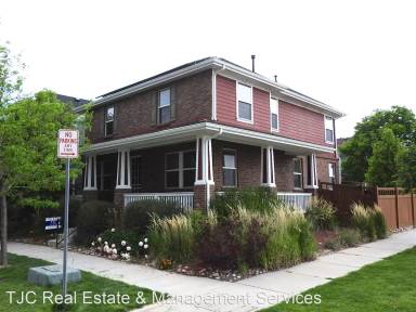 Main picture of 3261 Fulton St