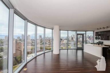 Main picture of 1427 N Halsted St