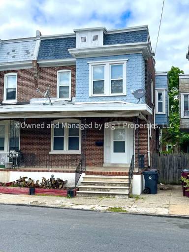 Main picture of 2707 N Washington St
