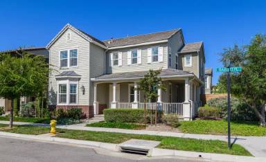 Main picture of 92 Barlett Pl