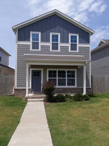 Main picture of 101 - 231 Carrington Ave