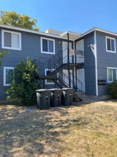 Main picture of 414 E Dunn Ave