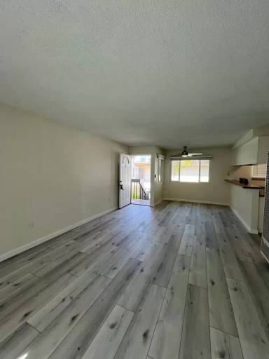 Main picture of 18661 Libra Cir