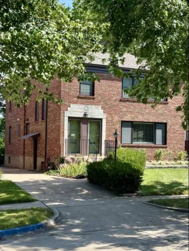 Main picture of 1256 1/2 Moorlands Dr