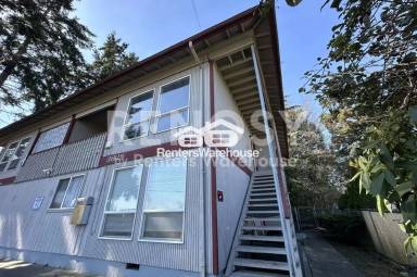Main picture of 3628 S Alaska St