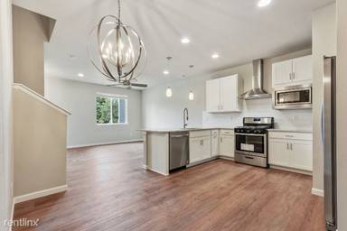 Main picture of 634 Stonebridge Dr