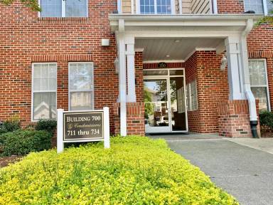 Main picture of 712 Providence Glen Dr