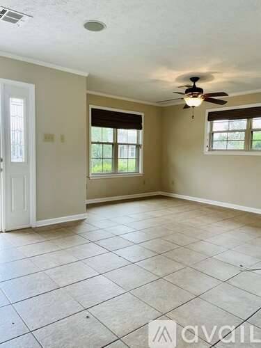 Main picture of 2805 Karen Dr