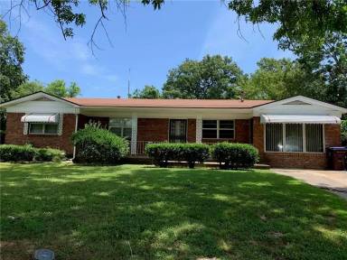 Main picture of 8325 Holly Ave