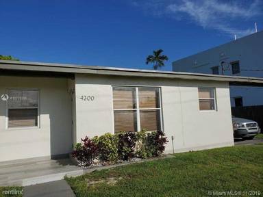 Main picture of 4300 SW 108th Ave