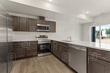 Main picture of 213 S Grady Ln