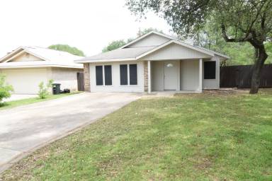 Main picture of 10 Rawhide Cir