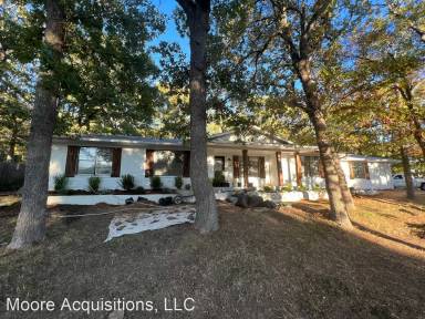 Main picture of 3601 Oakwood St