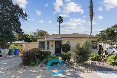 Main picture of 5425 Adams Ave