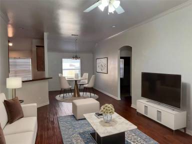 Main picture of 8732 Corral Cir
