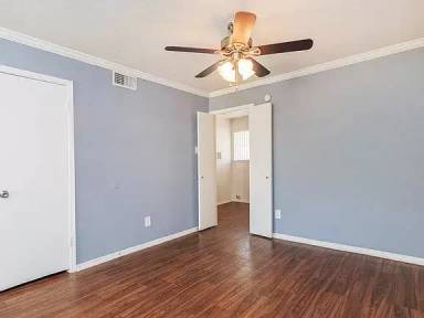 Main picture of 8213 S Cottage Grove Ave