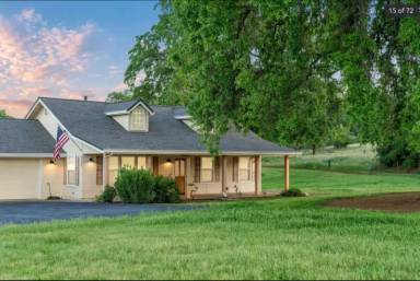 Main picture of 4080 Haveture Way