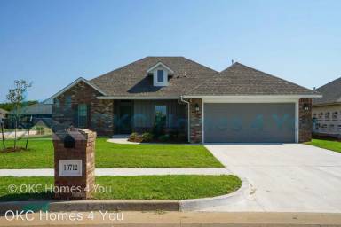 Main picture of 10708 NW 18th St