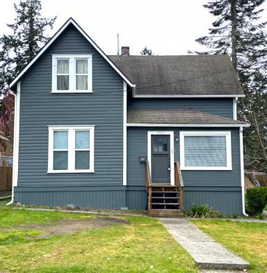 Main picture of 1909 Gregory Way