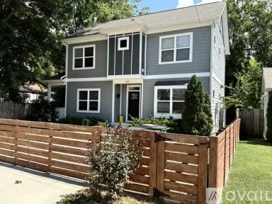 Main picture of 1001 57th Ave N