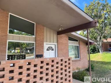 Main picture of 3216 Urban Crest Dr