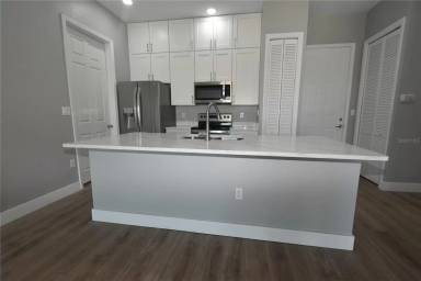 Main picture of Harbour Island LLC