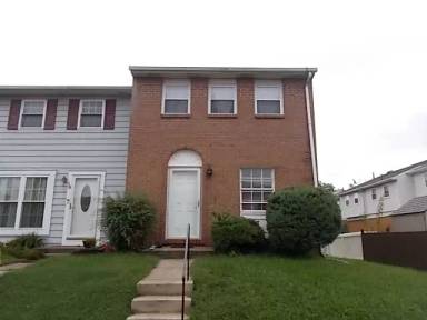 Main picture of 17 King Charles Cir