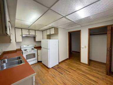 Main picture of 1111 E Newark Ave