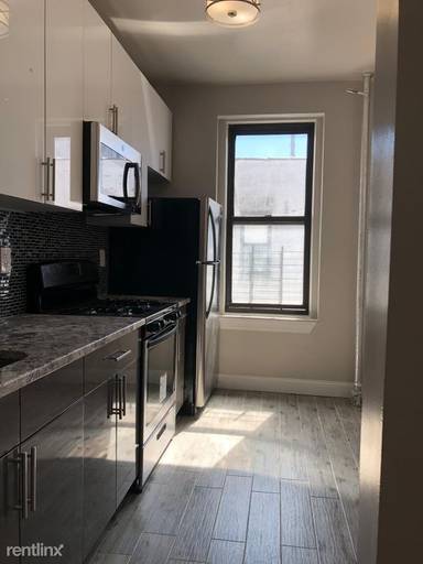 Main picture of 646 Argyle Rd Apartments