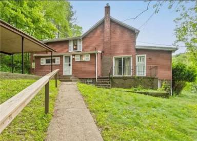 Main picture of 2555 Cole Rd