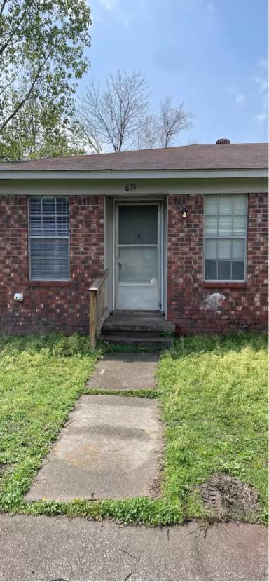 Main picture of 633 Brierly Dr