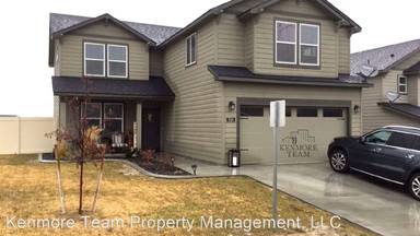 Main picture of 550 Roslyn Ct