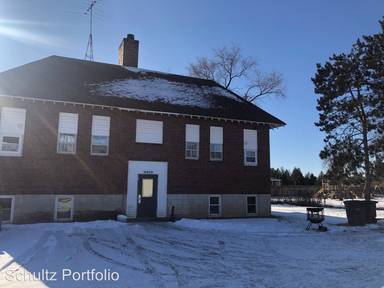 Main picture of 9409 Main St