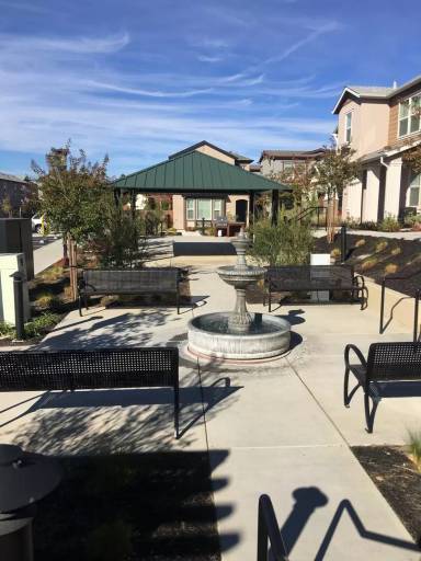 Main picture of 106 Lavender Cir
