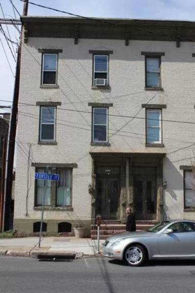 Main picture of 262 Forster St