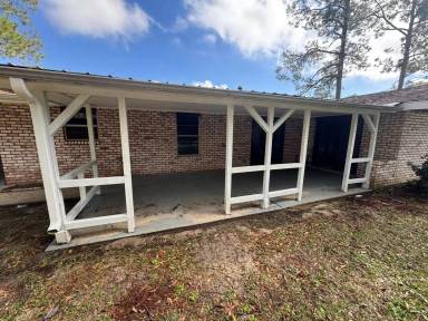 Main picture of 703 Whitney Dr