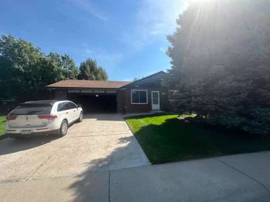 Main picture of 5384 S Prescott St