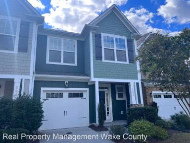 Main picture of 102 Hundred Oaks Ln