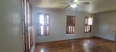 Main picture of 5507 Sussex Ave