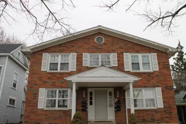 Main picture of 130 E Water St