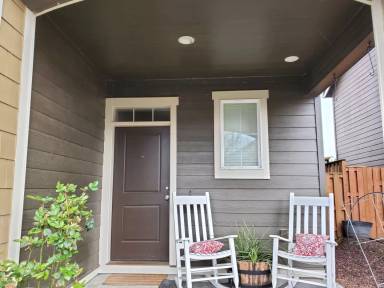 Main picture of 2464 NW Sunny Ln