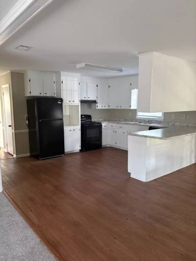 Main picture of 323 30th St E